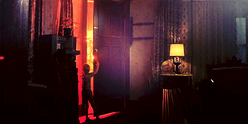 close-encounters-of-the-third-kind-gif-3